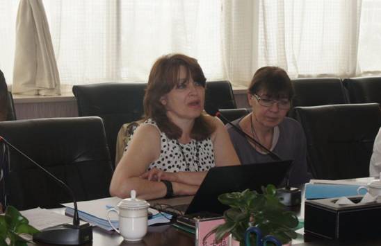 莫斯科国立师范大学加林娜·尼古拉耶夫娜·托尔卡契娃教授讲话